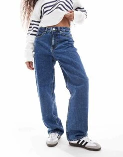 Bershka Petite Comfort Fit Mom Jean In Mid Blue For Women -Chic Maze Sales 203832185 2