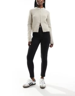 Bershka High Waist Skinny Jean In Black For Women -Chic Maze Sales 204358402 1 black 1