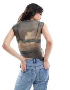 Bershka Flower Mesh T-shirt In Graphite Grey For Women -Chic Maze Sales 206522837 2