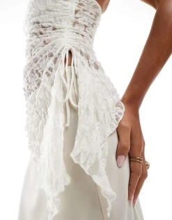 Bershka Lace Bandeau Top In Ecru For Women White -Chic Maze Sales 207033022 3