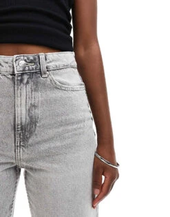 Bershka Comfort Fit Mom Jean In Grey For Women -Chic Maze Sales 207163966 3