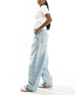 Bershka Skater Jeans In Mid Wash Blue For Women Blue -Chic Maze Sales 207271074 3