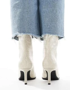Bershka Pointed Toe Kitten Heeled Ankle Boots In White Croc For Women -Chic Maze Sales 207358115 3
