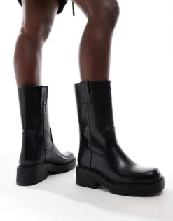 Bershka Cleated Sole Chunky Chelsea Boots In Black For Women -Chic Maze Sales 207455558 4