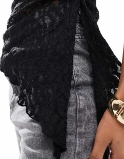 Bershka Lace Bandeau Top In Black For Women -Chic Maze Sales 207507086 4