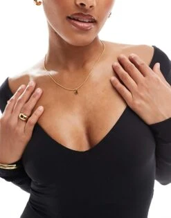 Bershka V-neck Bodysuit In Black For Women -Chic Maze Sales 208009530 3