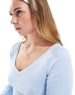 Bershka V-neck Long Sleeve Tee In Baby Blue For Women -Chic Maze Sales 208056723 2