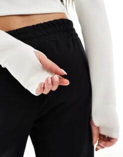 Bershka Soft Touch Zip-up Hoodie In White For Women -Chic Maze Sales 208142228 2