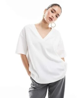 Bershka Oversized V-neck Tshirt In White For Women -Chic Maze Sales 208142258 1 white 1