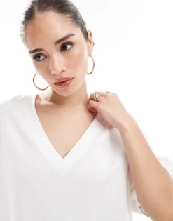 Bershka Oversized V-neck Tshirt In White For Women -Chic Maze Sales 208142258 3