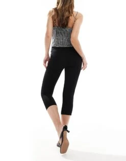 Bershka Capri Trousers In Black For Women -Chic Maze Sales 208412029 3